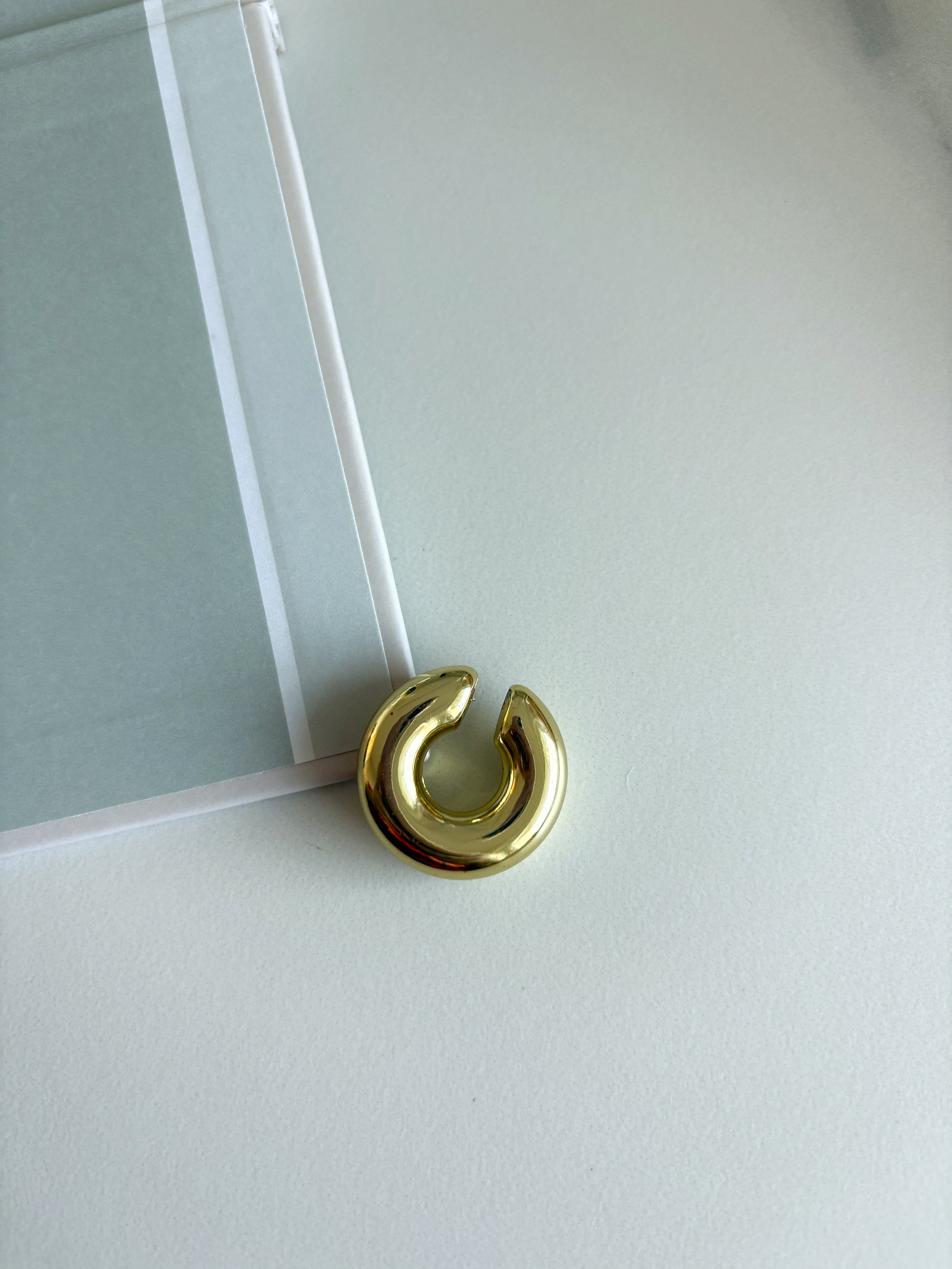 Ear Cuff Bombato Gold