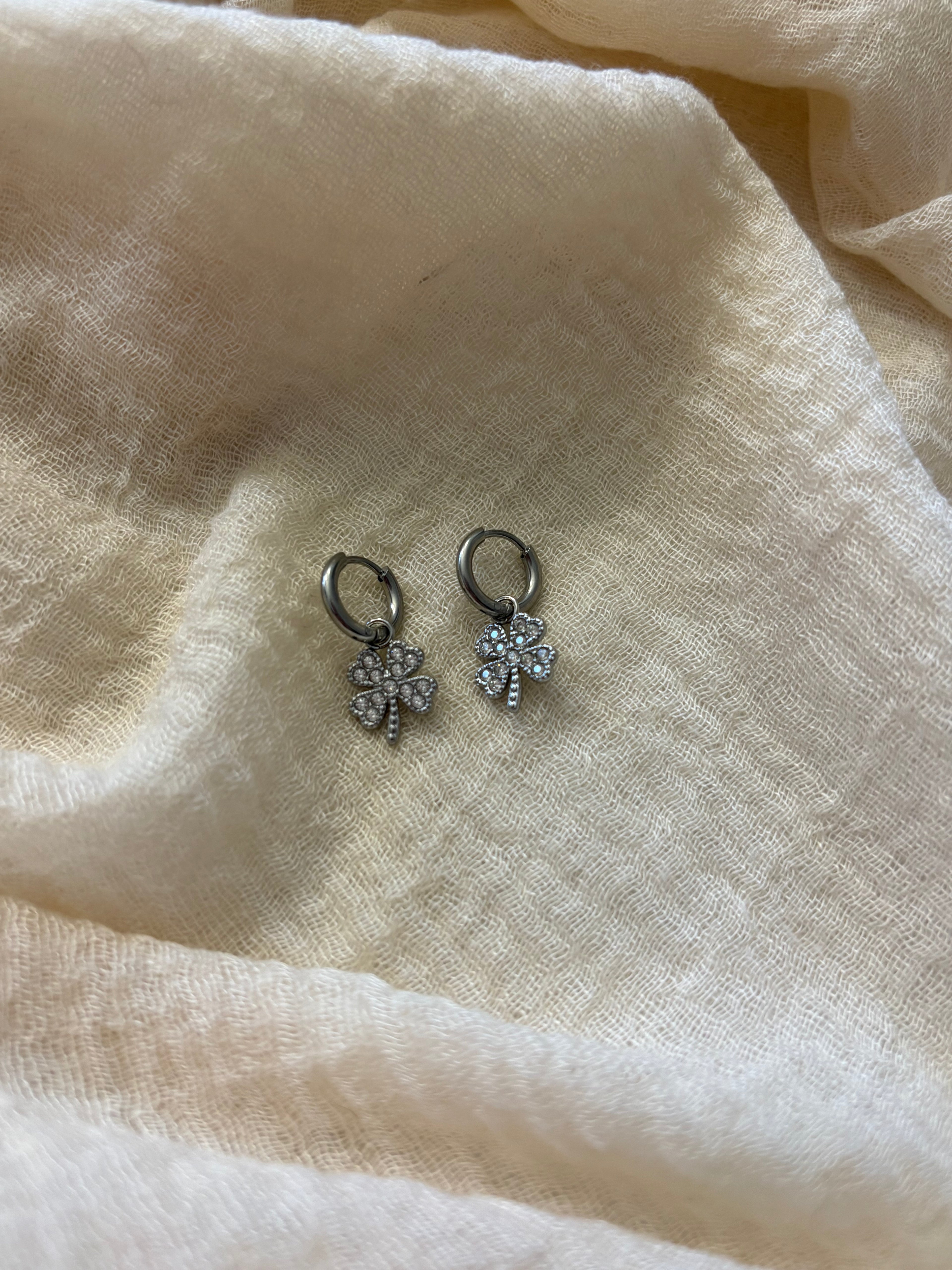 Orecchini Hoop Quadrifogli Silver