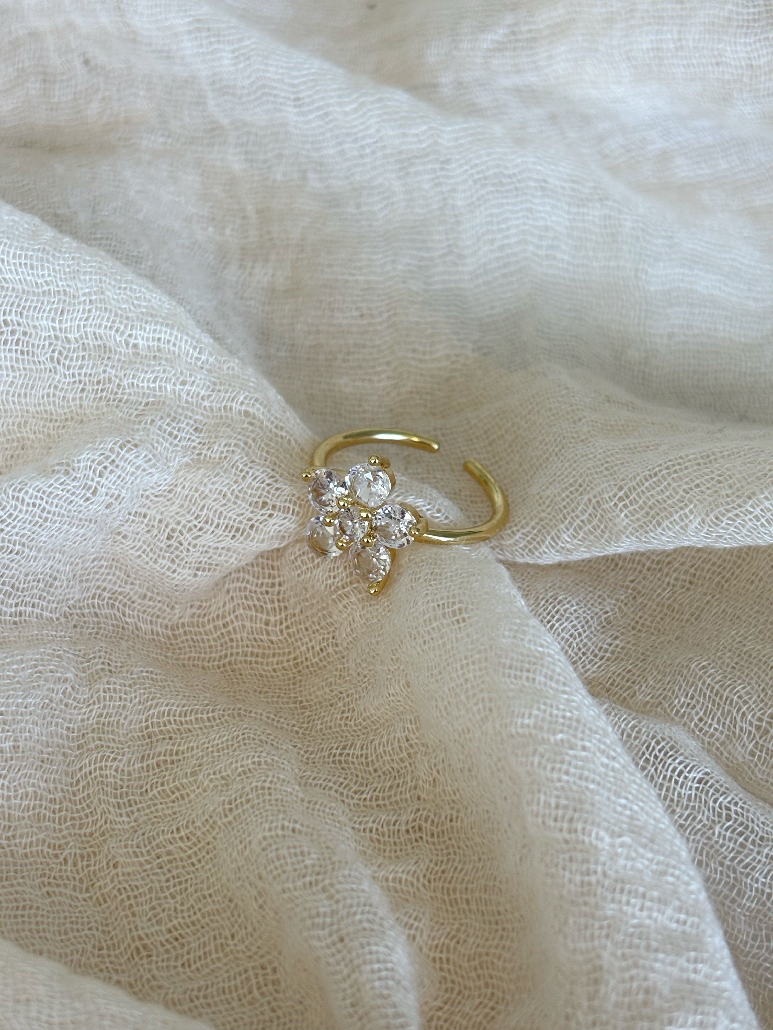 Anello Fiore Bianco