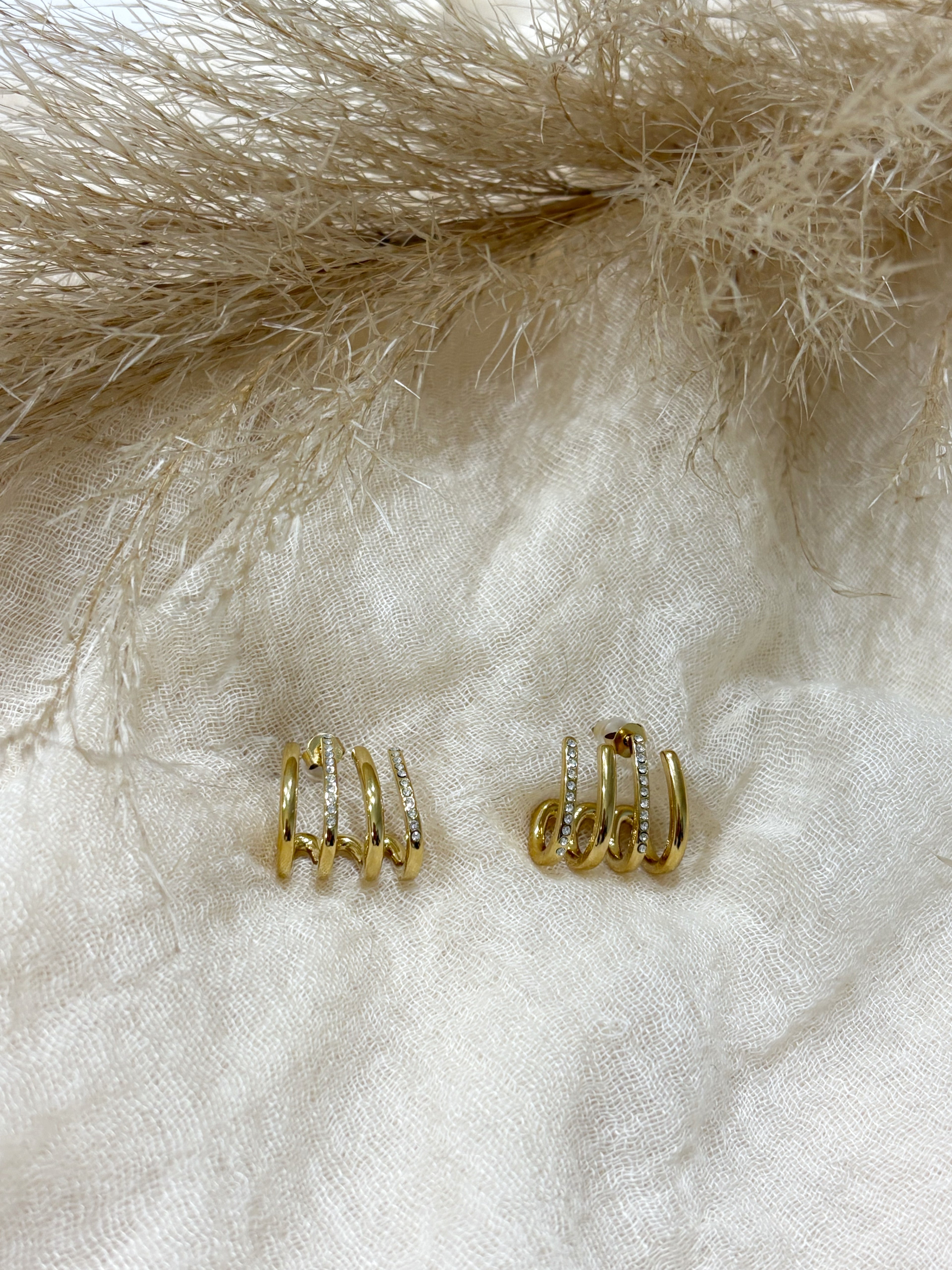 Orecchini Finti Fori