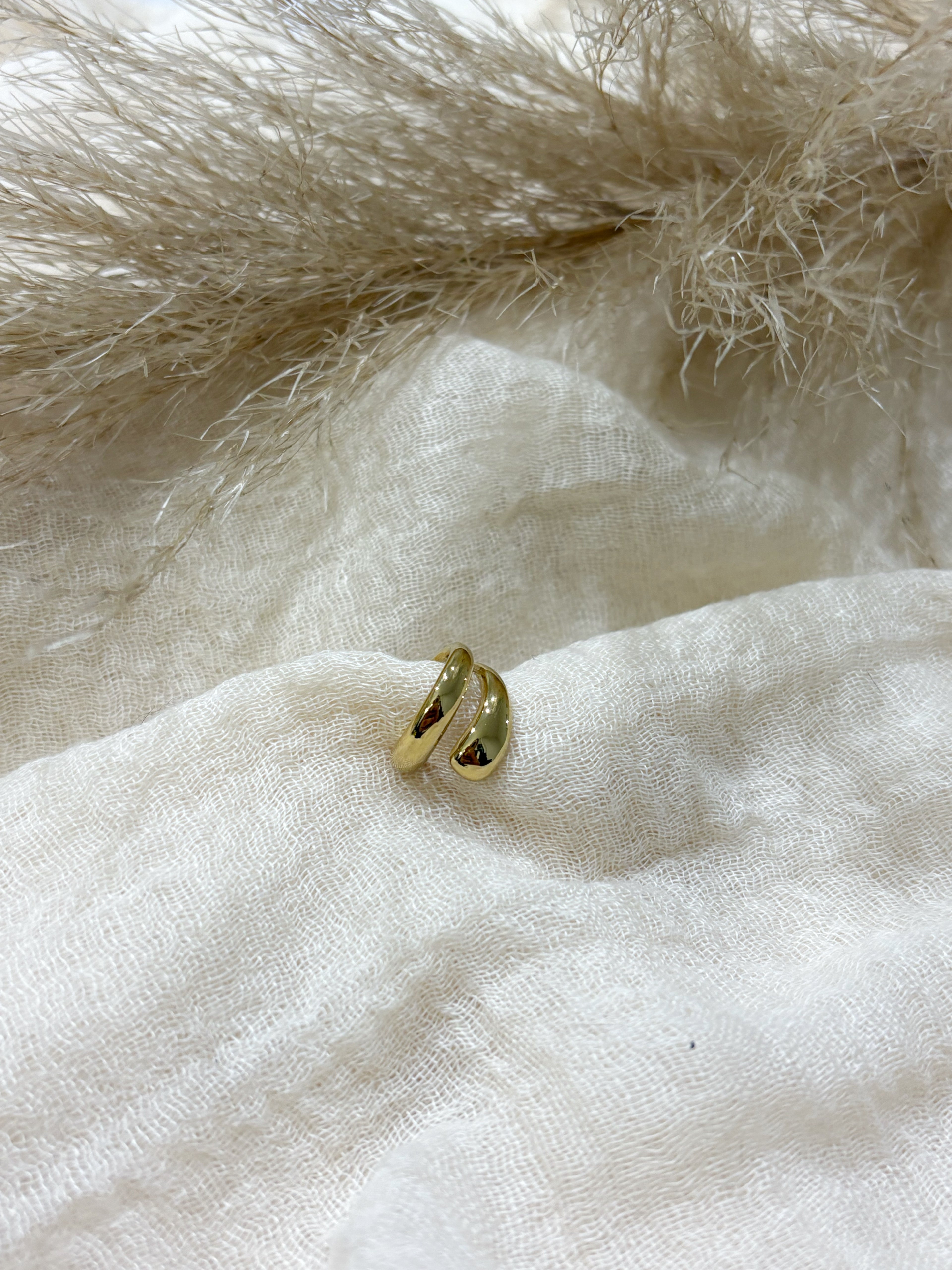 Ear Cuff Abbraccio Gold