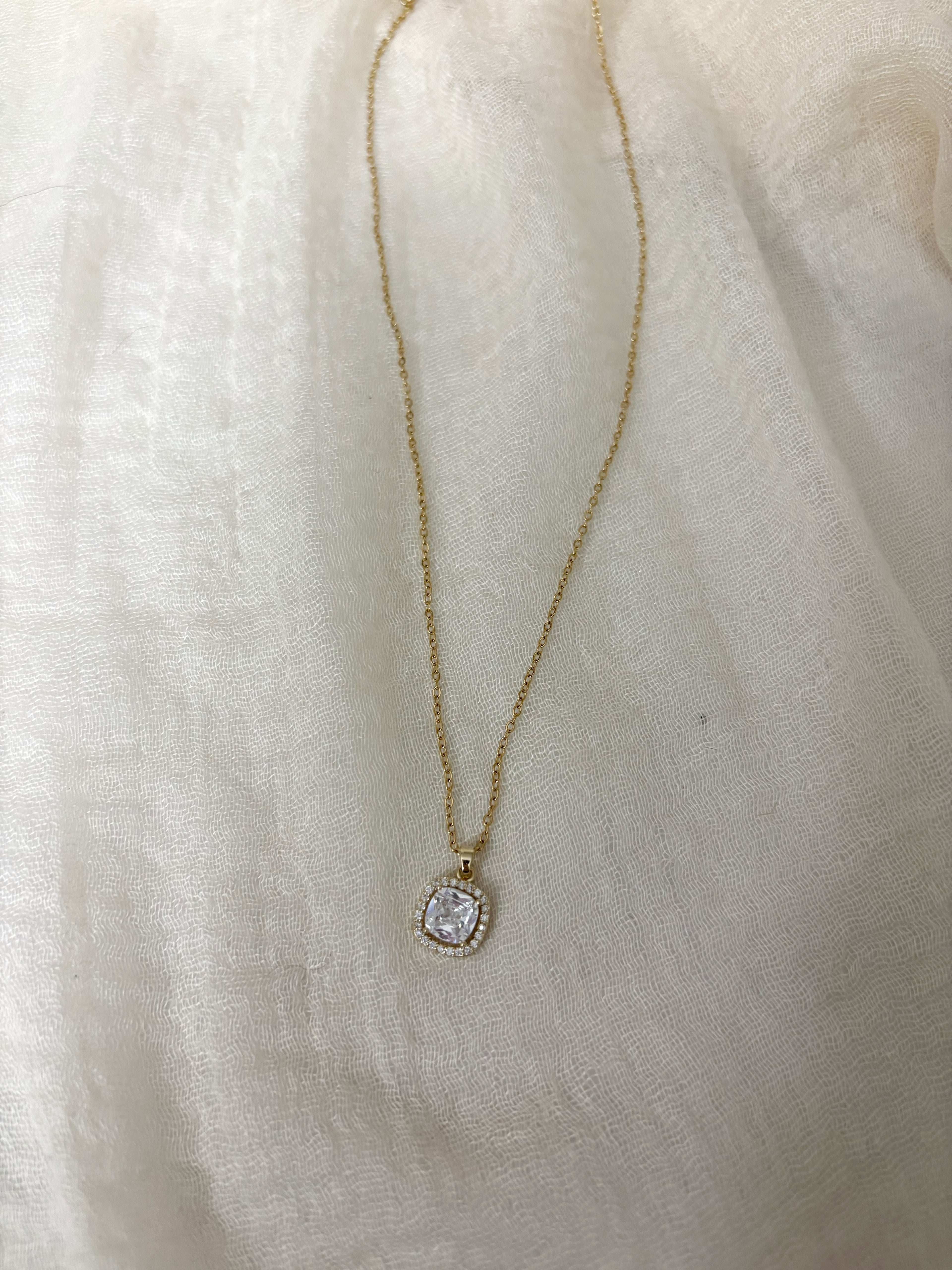 Collana Pietra Quadrata