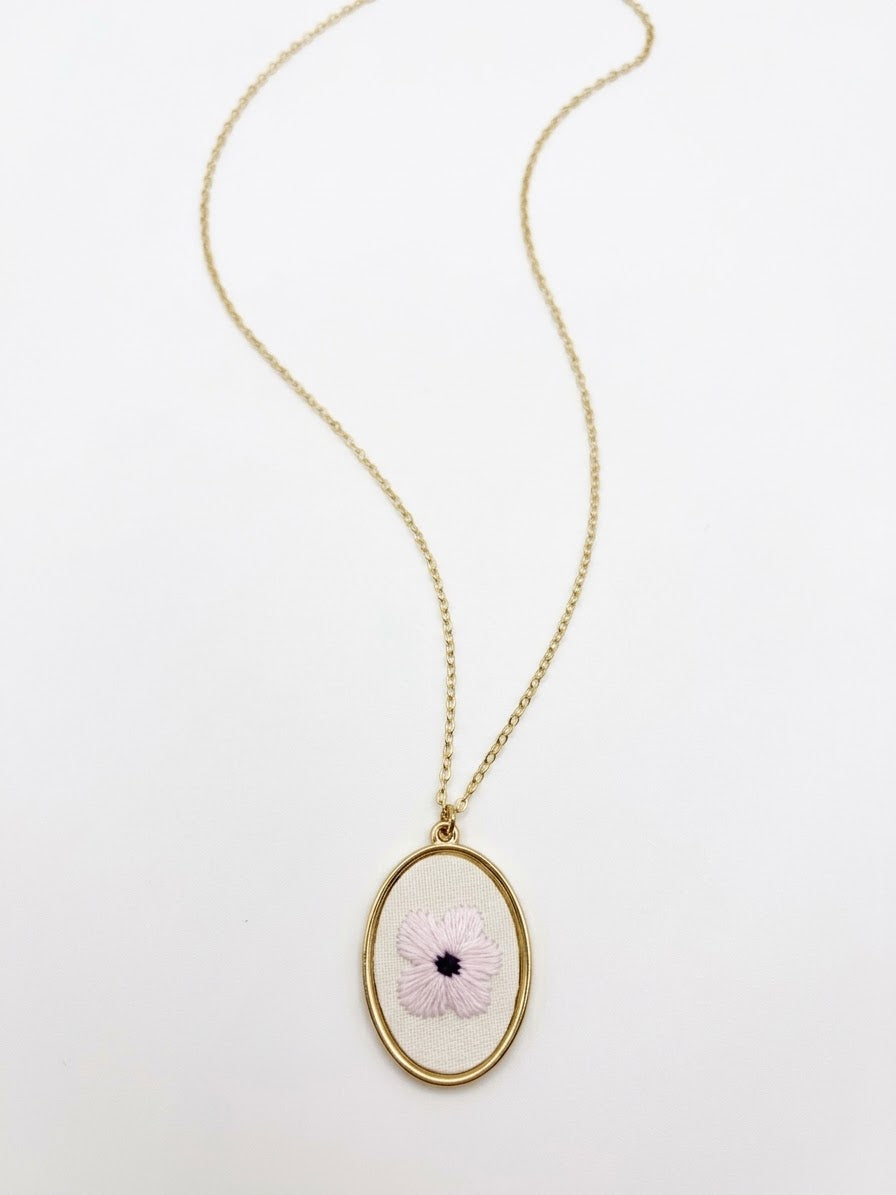Collana Ricamata 2